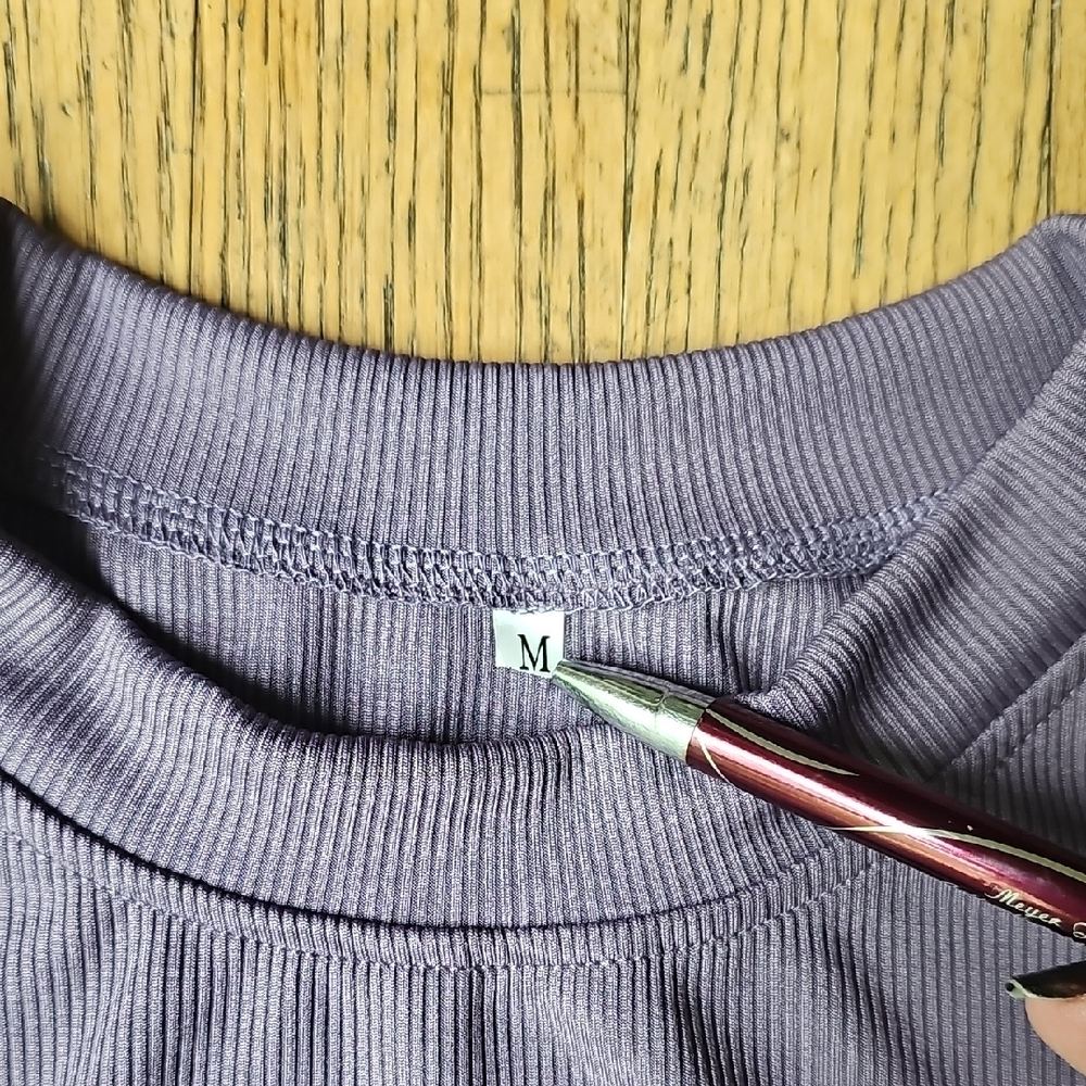 Purple Ribbed Women's Top Size M - Picture 2 of 5